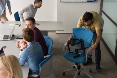 iş yerindeki kameraman, iş toplantısı