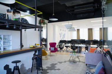 Modern Başlangıç Ofisinin İçi