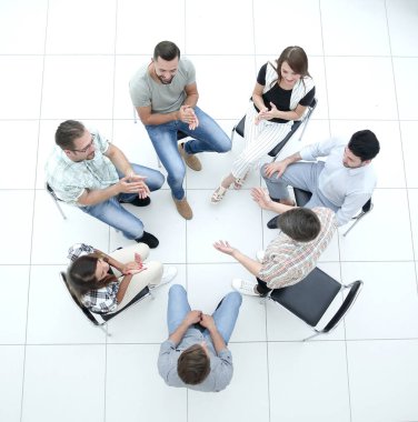 Üst düzey iş adamları ilginç fikirleri tartışıyor..