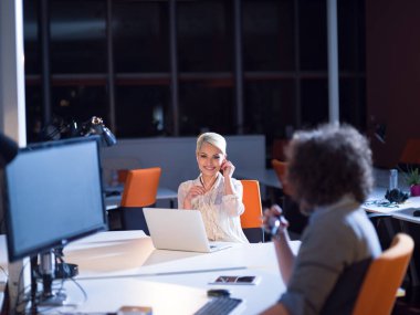 gece başlangıç Office tasarımcılar