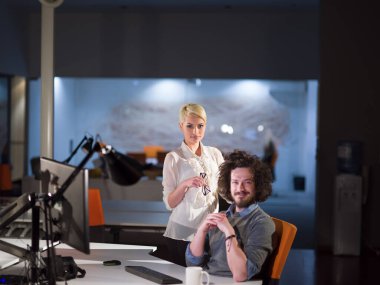 gece başlangıç Office tasarımcılar