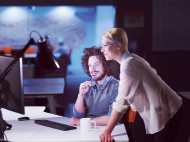 gece başlangıç Office tasarımcılar