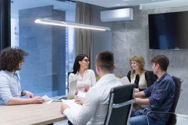 Startup Business Team Avere Incontro Ufficio Moderno — Foto Stock