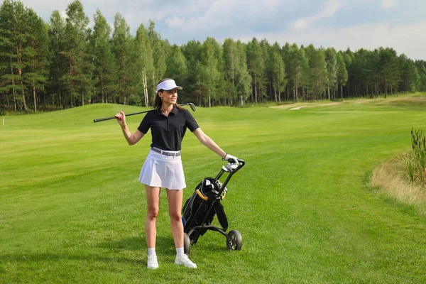 Woman Stylish Summer Golf Outfit Walking Bag Drivers Beautiful Green — Stock Photo, Image