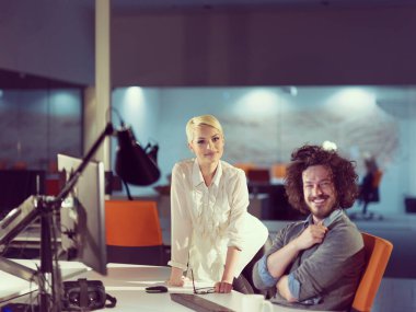 gece başlangıç Office tasarımcılar