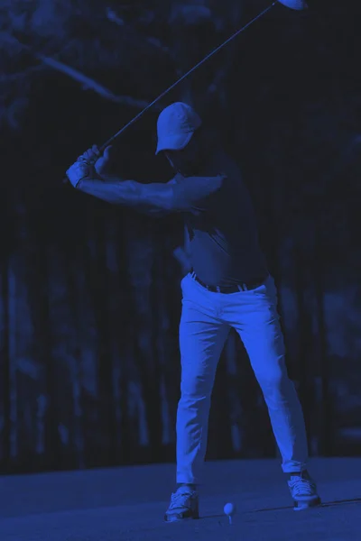 Jogador Golfe Bater Tiro — Fotografia de Stock