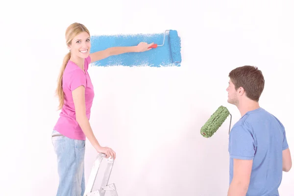 Young Couple Painting Wall New Home — Stock Photo, Image