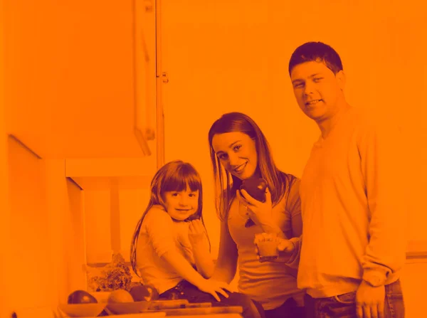 Happy Young Family Kitchen — Stock Photo, Image