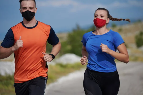 Couple Running Nature Wearing Mask — Stock Photo, Image
