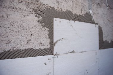 Seramik kiremit ve çatı ustası için Araçlar