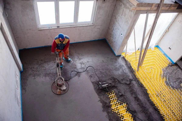 Worker Performing Polishing Sand Cement Screed Floor — Stock Photo, Image