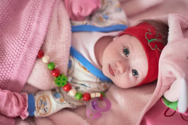 Glücklich Neugeborenes Kleines Baby Lächelnd — Stockfoto