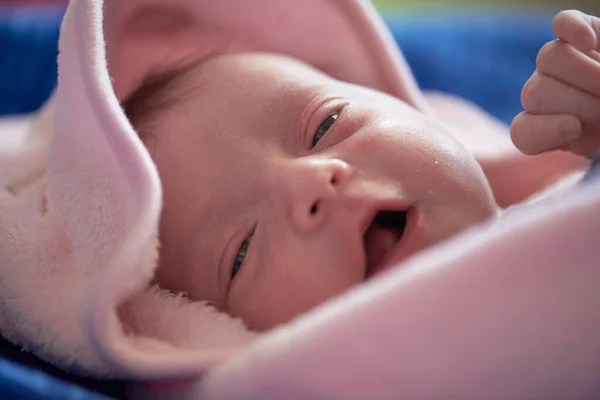 One Month Newborn Baby Sleeping Bed — Stock Photo, Image
