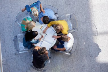 Grup öğrencileri Üstten Görünüm