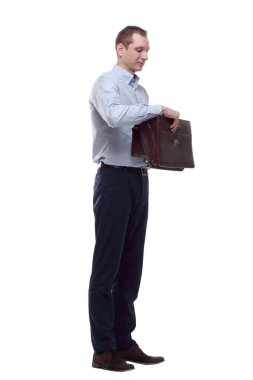 Tam gelişim. Deri çantalı sorumlu bir adam.