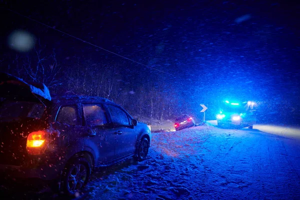 Autounfall Auf Winterglatter Straße Der Nacht — Stockfoto