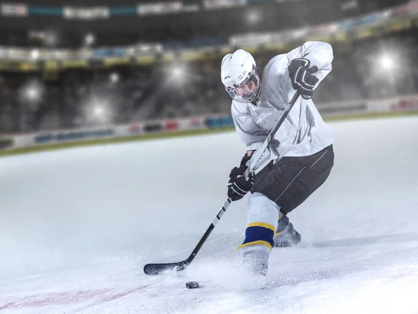 Ishockeyspelare Aktion — Stockfoto