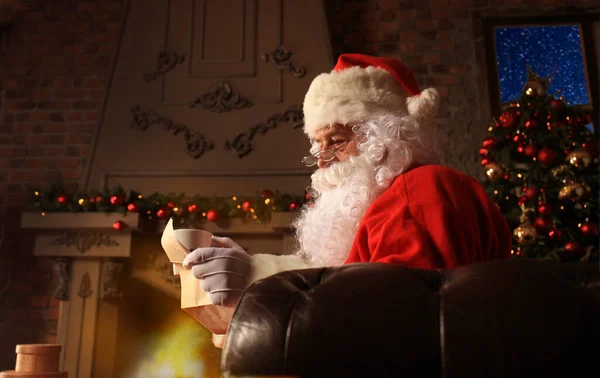 Portrait Happy Santa Claus Sitting His Room Home Christmas Tree — Stock Photo, Image