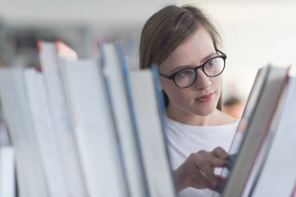 Portrait Famale Student Selecting Book Read Library — Stock Photo, Image