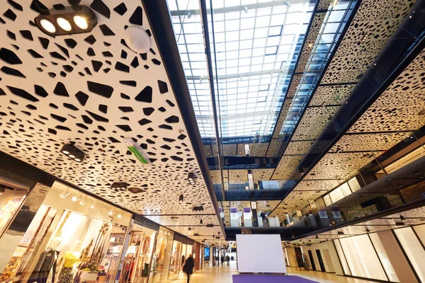 Köpcentrum Inomhus Utsikt — Stockfoto