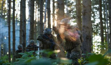 Çağdaş Savaş Askerleri Mangası