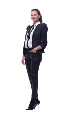 Tam gelişim. Hafif tişörtlü bir adam ileri doğru yürüyor..