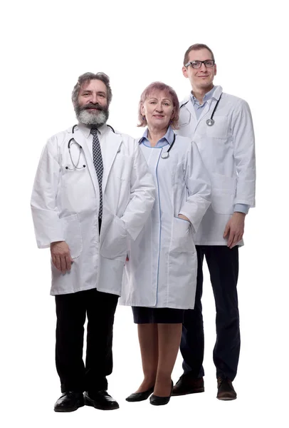 一群合格的医生站在一起 孤立的 — 图库照片