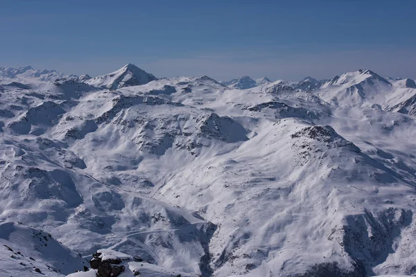 Красивый Пейзаж Горы Зимой — стоковое фото