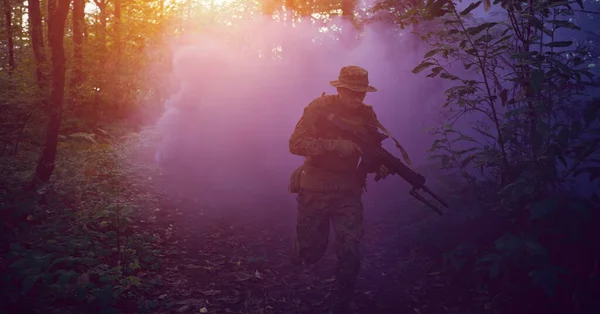 Modern Warfare Soldiers Squad Kampf — Stockfoto