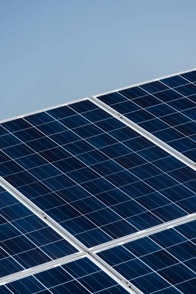 Elektrik Santralindeki Güneş Panelleri — Stok fotoğraf