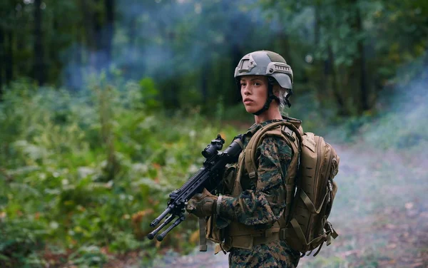 Portrait Femme Soldat — Photo