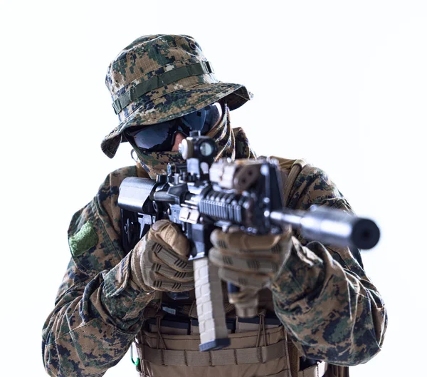 Soldier Aiming White Background — Stock Photo, Image