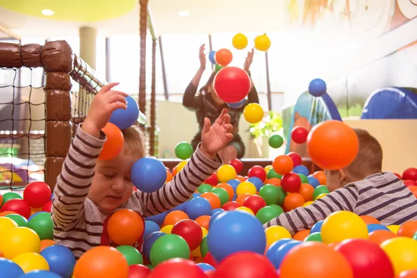 Young Mom Playing Kids Pool Colorful Balls — Stock Photo, Image
