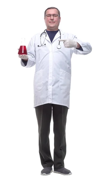 Полном Росте Улыбающийся Доктор Лабораторной Фляжкой — стоковое фото