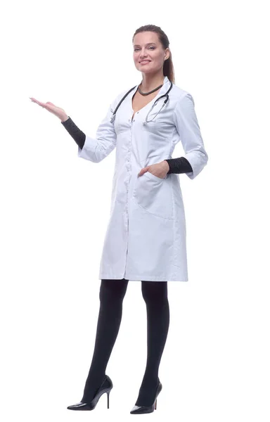 Pełnym Wzroście Przyjazna Kobieta Lekarz Patrząc Ciebie — Zdjęcie stockowe