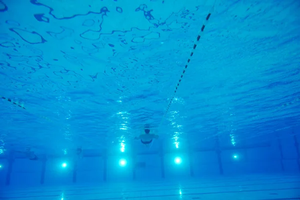 Blick Auf Das Schwimmbad Unter Wasser — Stockfoto
