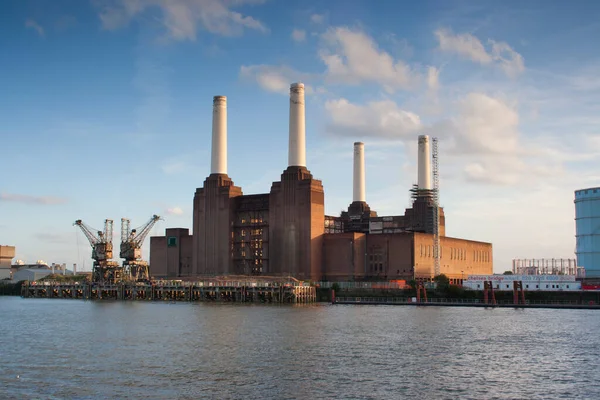 Kraftwerk Battersea Und Die Themse — Stockfoto