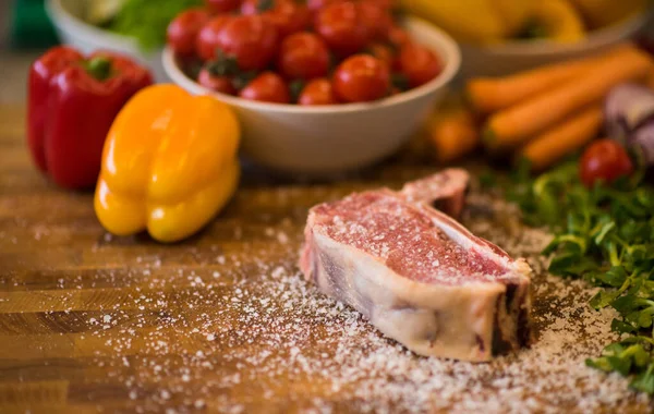 Juicy Slice Raw Steak Wooden Table — Stock Photo, Image