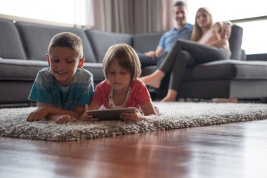 çocuklarla vakit Çift