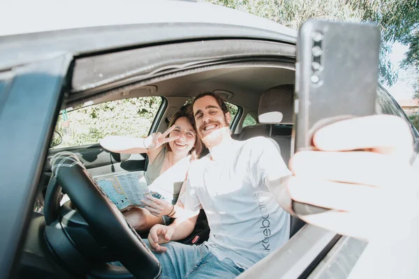 Lovely Young Couple Traveling Doing Road Trip Car Road Travel — Stock Photo, Image