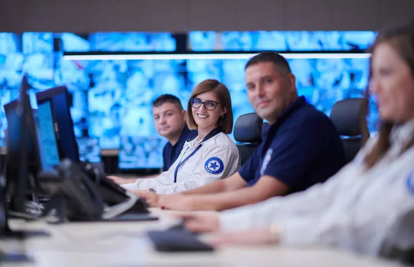 Gruppo Operatori Dei Data Center Sicurezza Lavoro — Foto Stock