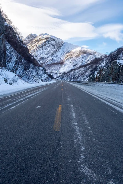 Άποψη Του Frozen Road Νορβηγία — Φωτογραφία Αρχείου