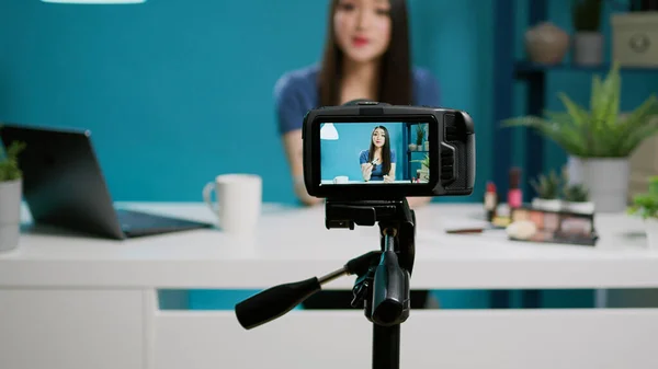 Social Media Blogger Filming Product Review Camera — Stock Photo, Image