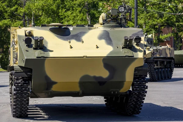 Russische Militaire Voertuigen Het Stadsplein Russische Moderne Militaire Infanterie Vechtvoertuigen — Stockfoto