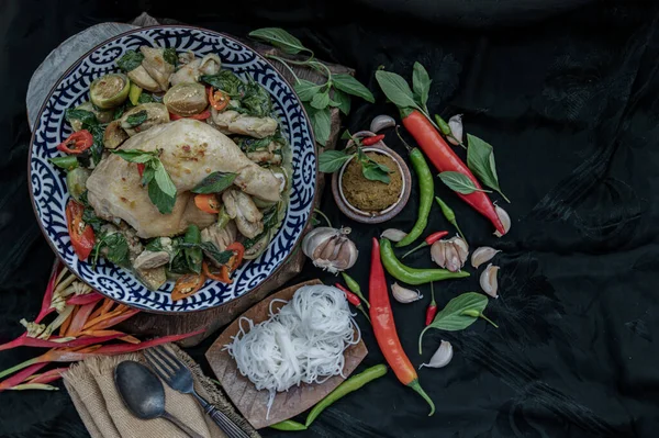 Green Curry Chicken Thai Eggplants Kaeng Khiao Wan Ceramic Bowl — Stock Photo, Image