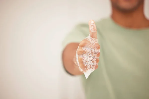 Bringing Sanitation Masses Shot Man Giving Thumbs Soapy Hand — Stock Photo, Image