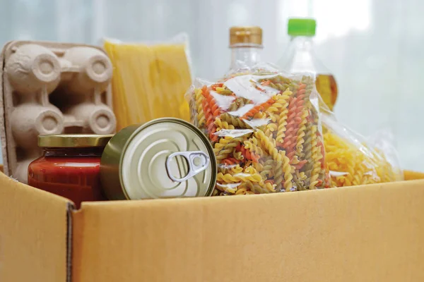 Lebensmittel Spendenbox Für Ehrenamtliche — Stockfoto