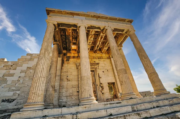 アテネのアクロポリスにあるエレクテイオン神殿 — ストック写真