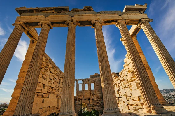 アテネのアクロポリスにあるエレクテイオン神殿 — ストック写真
