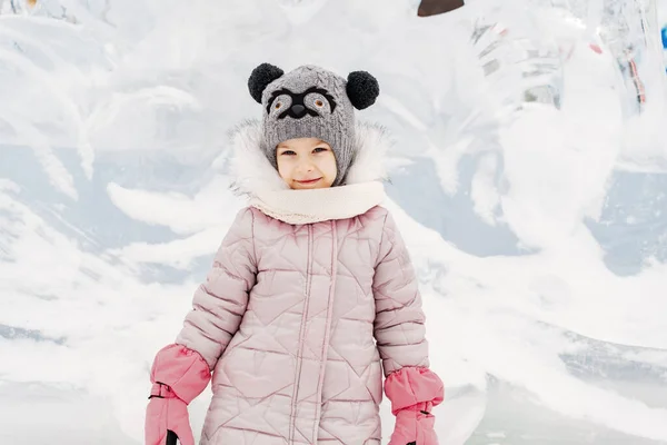 Cute Little Caucasian Girl Ice Sculptures — Stock Photo, Image